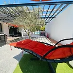 Bright 190 M With Swimming Pool