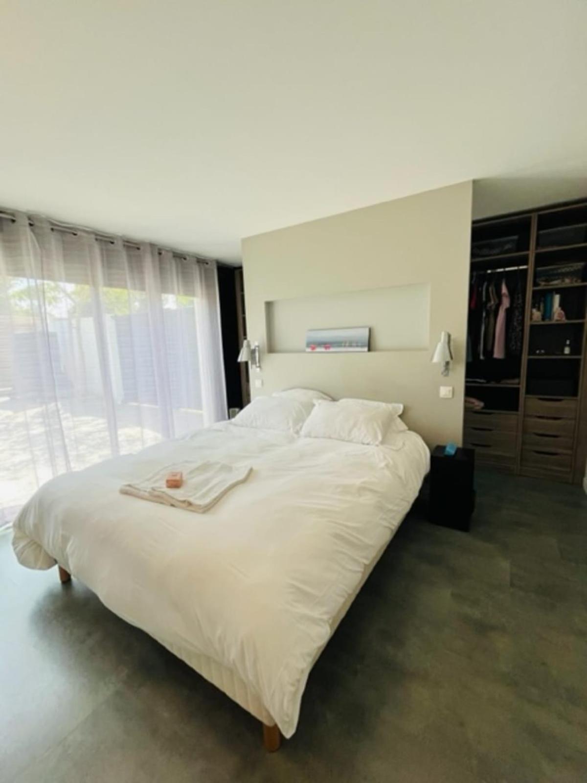 Hébergement de vacances Bright 190 M With Swimming Pool *