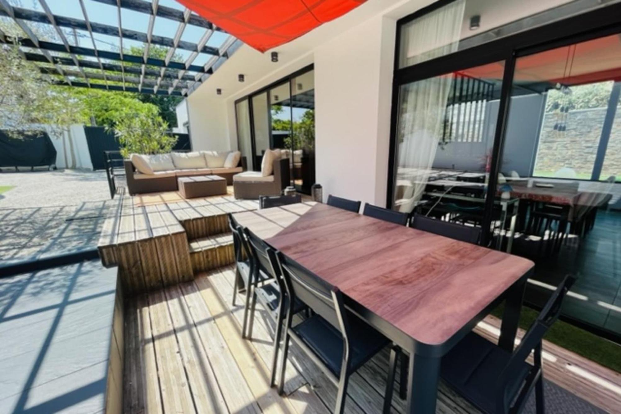 Bright 190 M With Swimming Pool * Vannes